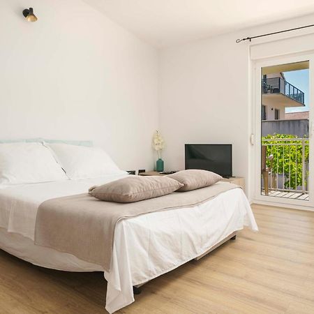 Apartments Vitis - City Centre - Free Parking Βόντιτσε Εξωτερικό φωτογραφία