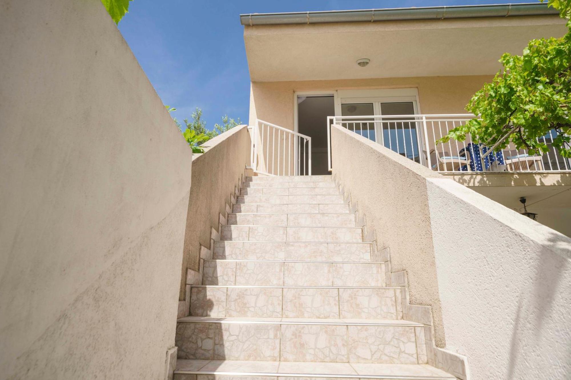 Apartments Vitis - City Centre - Free Parking Βόντιτσε Εξωτερικό φωτογραφία