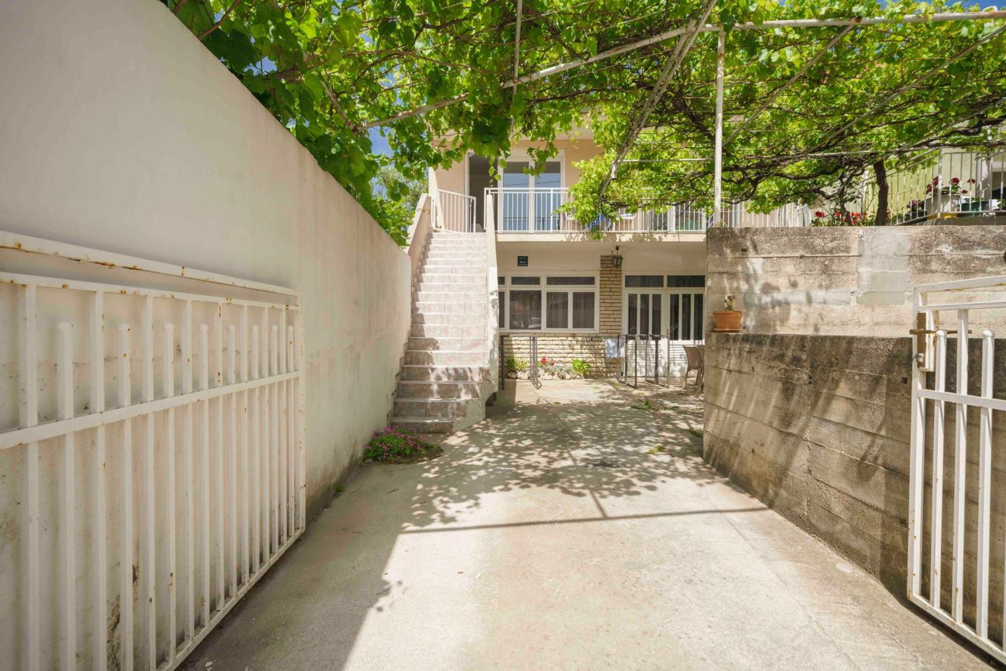 Apartments Vitis - City Centre - Free Parking Βόντιτσε Εξωτερικό φωτογραφία